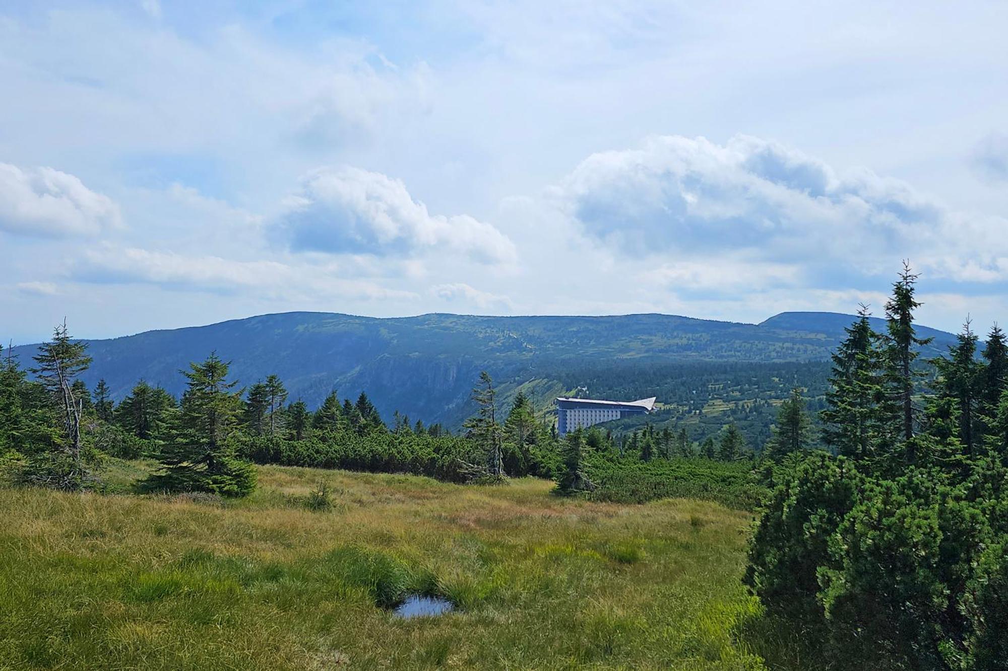 Enjoyharrachov - Atraktivni Slunny Klimatizovany Apartman 14 V Centru Harrachova Se Saunou, Parkovanim, Wifi-Wlan, Sat, Herni Konzoli, Pc S Win 10, Netflix Zdarma A Moznosti Dobijeni Auta S Jedinecnym Vyhledem Na Certovu Horu Se Skokanskymi Mustky Eksteriør billede